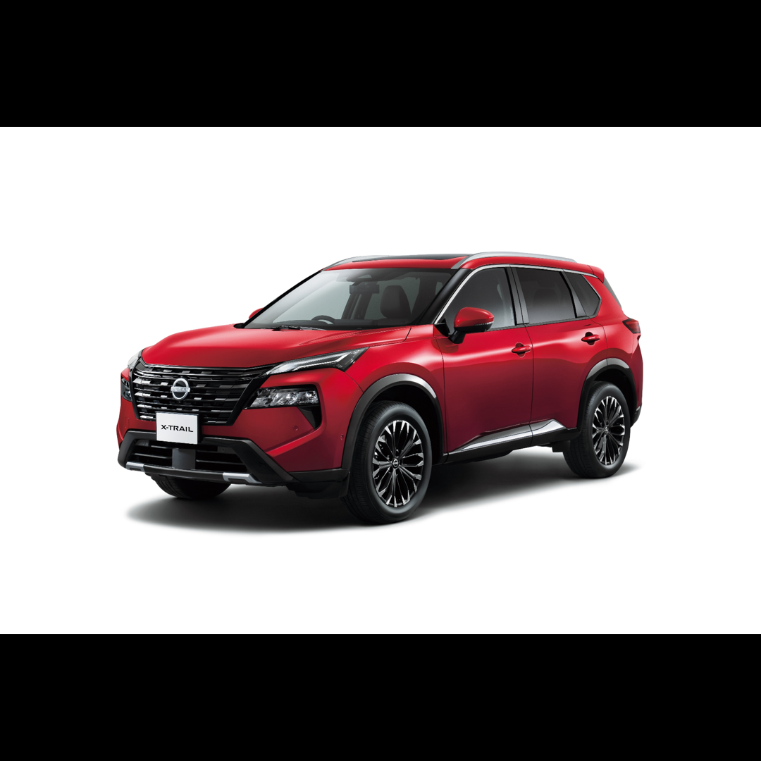 エクストレイル G e-4ORCE 展示中